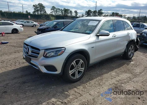 2019 Mercedes-Benz Glc 350E 4Matic z USA, uszkodzony, nr VIN WDC0G5EB5KF494627